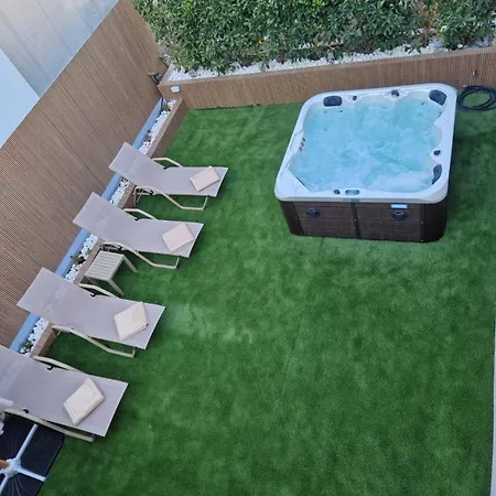 Alykes Maisonette Prv Jacuzzi 펜션 콘토칼리